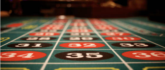 Play'n GO je predstavil fantastiÄ�no igro pokra: 3 Hands Casino Hold'em